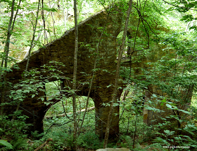 Ruins at Kaymoor West Virginia pickndawg